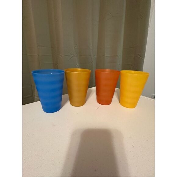 Tupperware Impressions Pastel Tumbler Plastic Cups 500ml Lot Of 4 - Picture 1 of 3